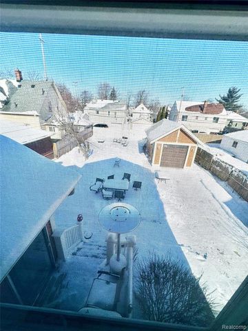 456 Vinewood Street, Wyandotte, MI 48192