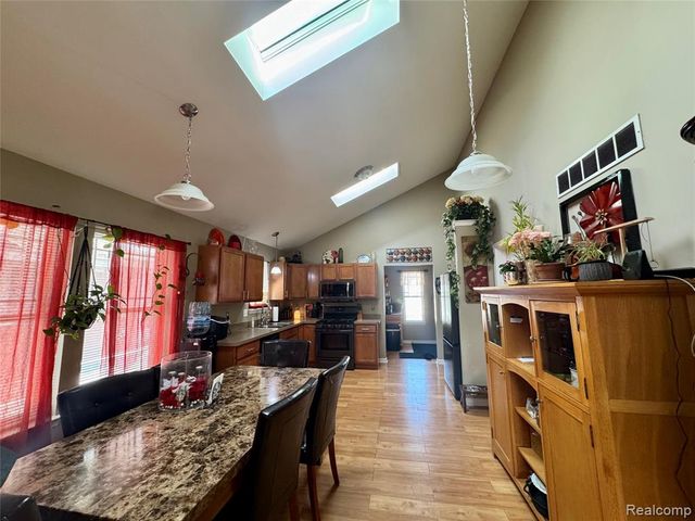 456 Vinewood Street, Wyandotte, MI 48192