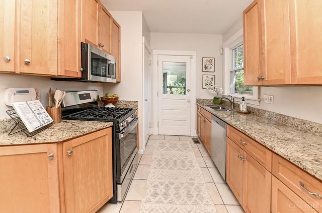 3640 Amberson Avenue, Cincinnati, OH 45208