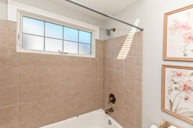 3640 Amberson Avenue, Cincinnati, OH 45208