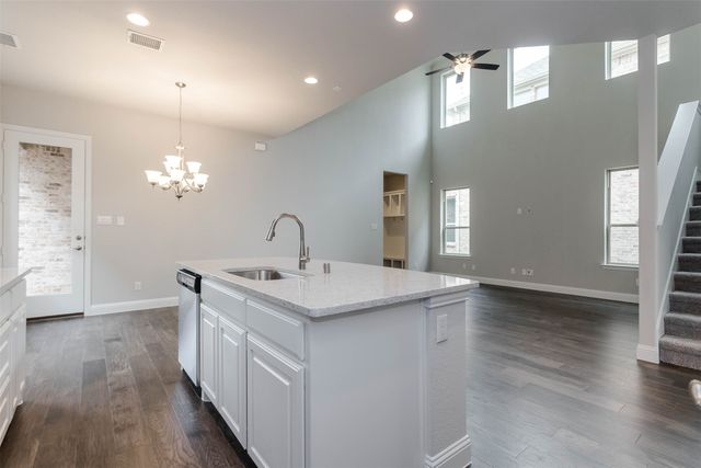 1537 Euclid Alley, Corinth, TX 76208