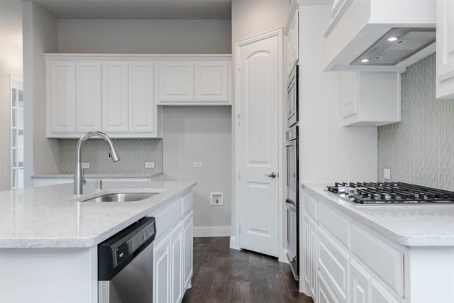 1537 Euclid Alley, Corinth, TX 76208
