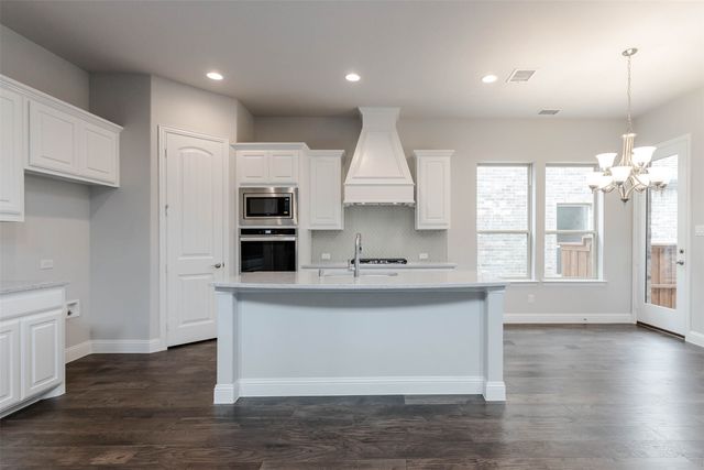 1537 Euclid Alley, Corinth, TX 76208