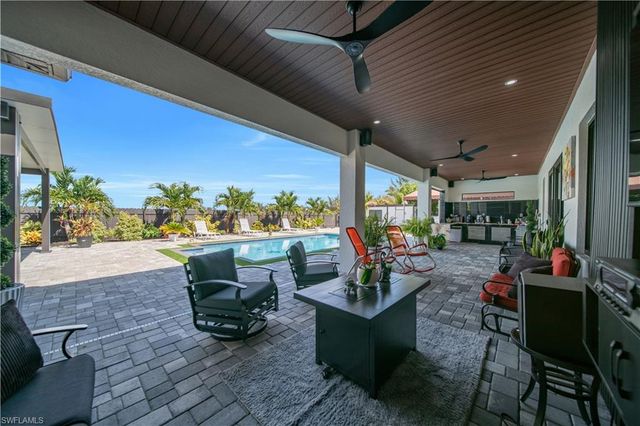 643 SW 18th CT, Cape Coral, FL 33991