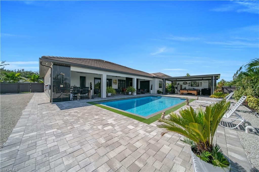 643 SW 18th CT, Cape Coral, FL 33991
