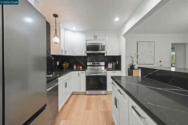 3109 Terra Granada Dr 1, Walnut Creek, CA 94595