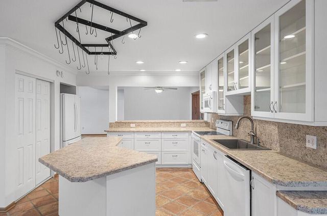 9621 Arbor Meadow Drive, Boynton Beach, FL 33437