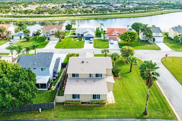 9621 Arbor Meadow Drive, Boynton Beach, FL 33437