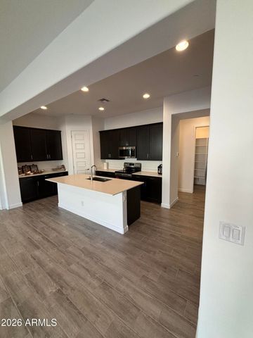 3823 E BARTLETTWAY Way, Chandler, AZ 85249