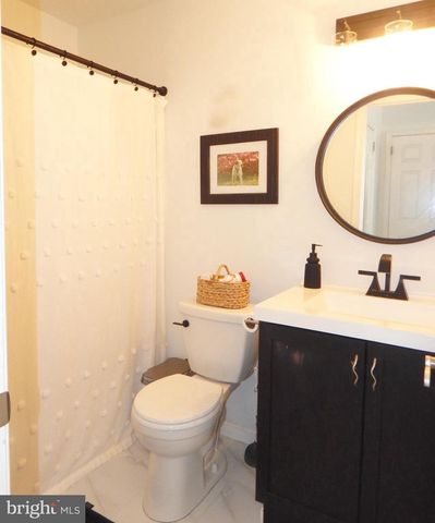 339 GREEN MEADOW LN, Horsham, PA 19044