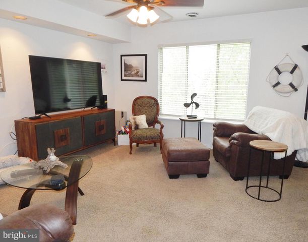 339 GREEN MEADOW LN, Horsham, PA 19044