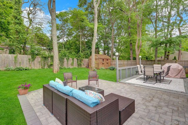 6 Highridge Drive, Huntington, NY 11743