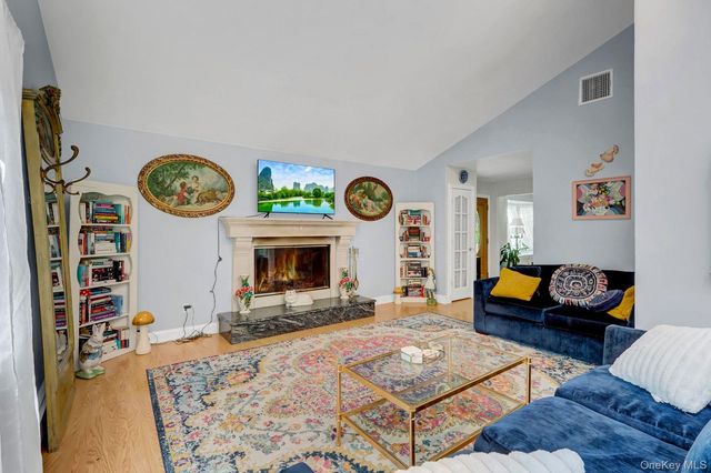 6 Highridge Drive, Huntington, NY 11743