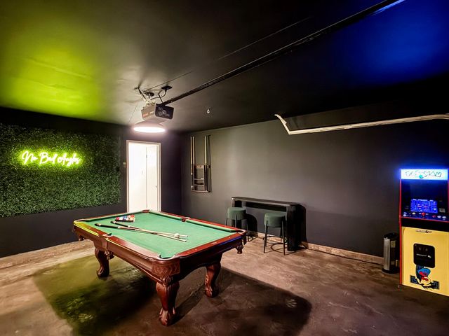 29 Pinewood Forest Court, The Woodlands, TX 77381