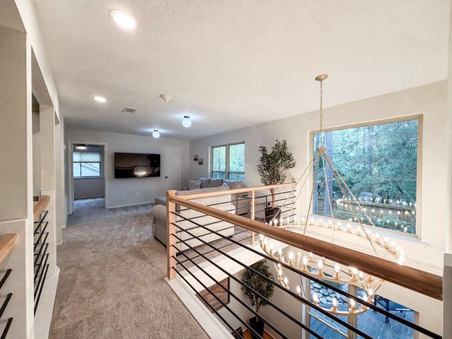 29 Pinewood Forest Court, The Woodlands, TX 77381