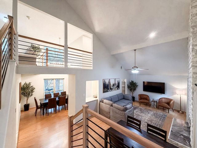 29 Pinewood Forest Court, The Woodlands, TX 77381