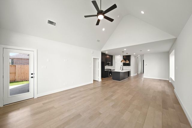 5203 Getty Lane, Iowa Colony, TX 77583