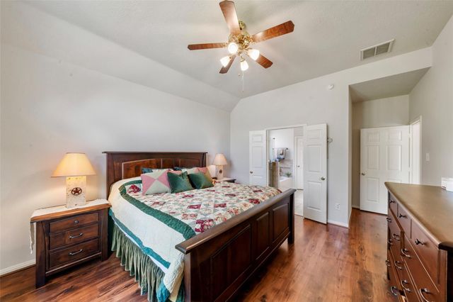 3607 Parkshire Drive, Pearland, TX 77584