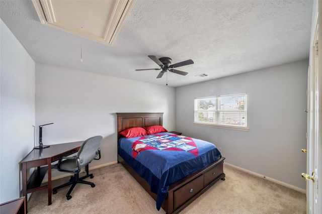 3607 Parkshire Drive, Pearland, TX 77584