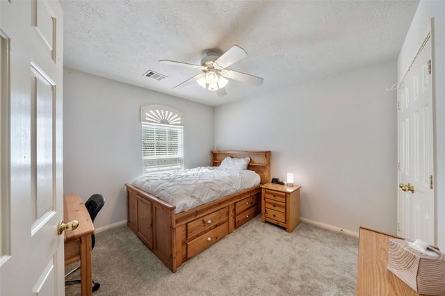 3607 Parkshire Drive, Pearland, TX 77584