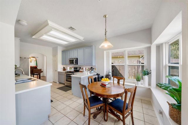3607 Parkshire Drive, Pearland, TX 77584