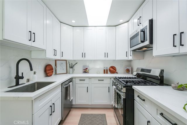 1746 W 38th Place, Los Angeles, CA 90062