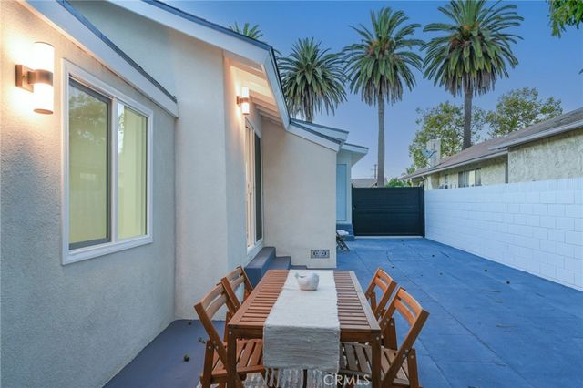 1746 W 38th Place, Los Angeles, CA 90062