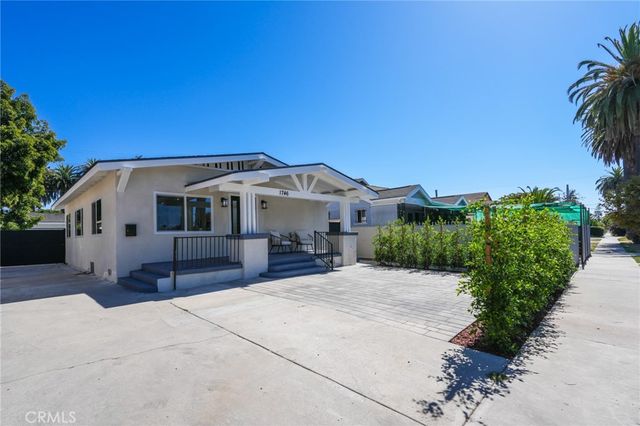 1746 W 38th Place, Los Angeles, CA 90062