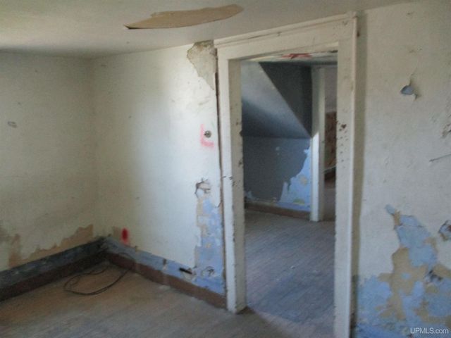 56430-56432 Middle Street, Calumet, MI 49913