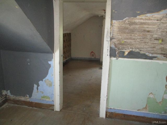 56430-56432 Middle Street, Calumet, MI 49913