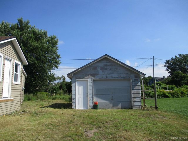 56430-56432 Middle Street, Calumet, MI 49913