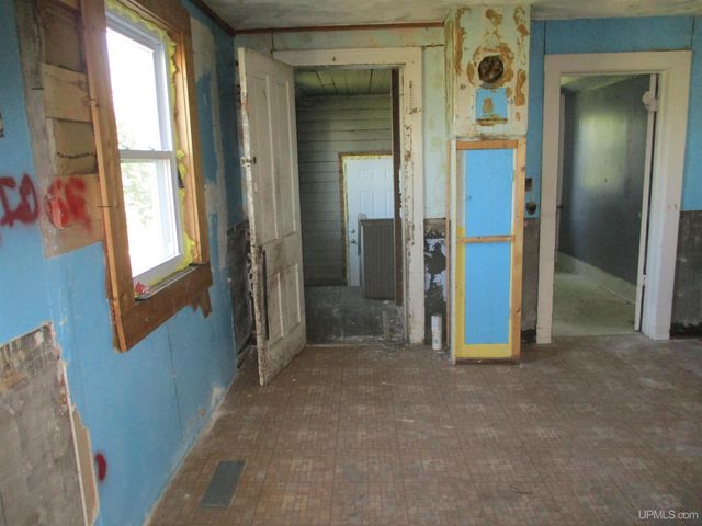 56430-56432 Middle Street, Calumet, MI 49913