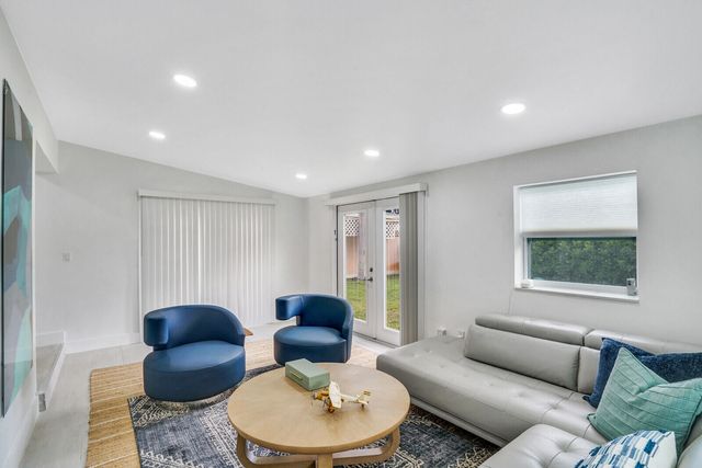 340 Summa Street, West Palm Beach, FL 33405