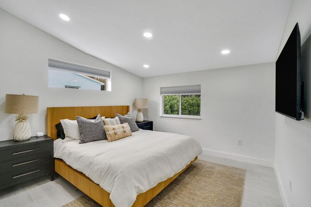 340 Summa Street, West Palm Beach, FL 33405