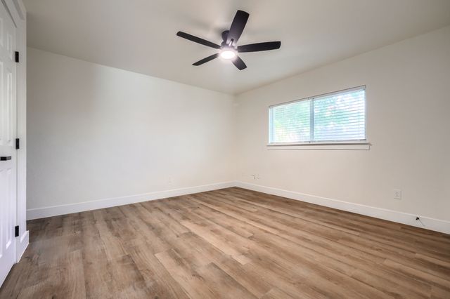 7009 Moss Rose Court, Fort Worth, TX 76137