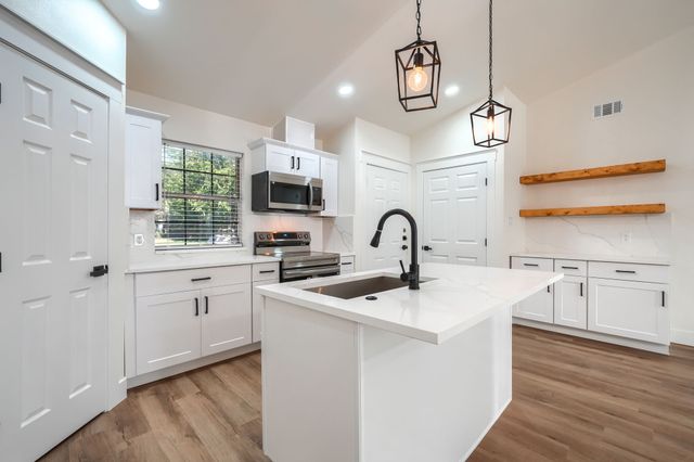 7009 Moss Rose Court, Fort Worth, TX 76137