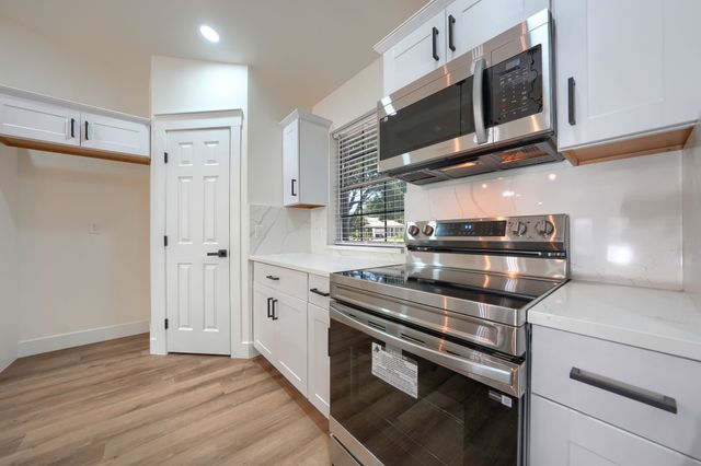 7009 Moss Rose Court, Fort Worth, TX 76137