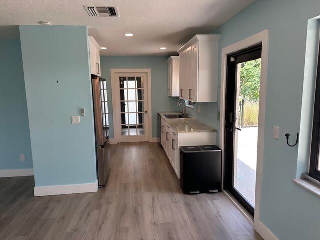907 SE Lake Street, Stuart, FL 34994