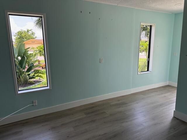 907 SE Lake Street, Stuart, FL 34994