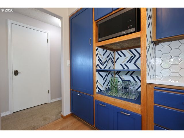 1185 Ne 27TH St, Gresham, OR 97030