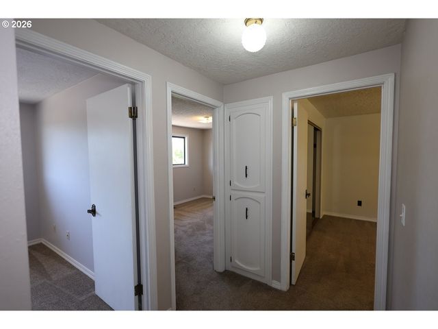 1185 Ne 27TH St, Gresham, OR 97030