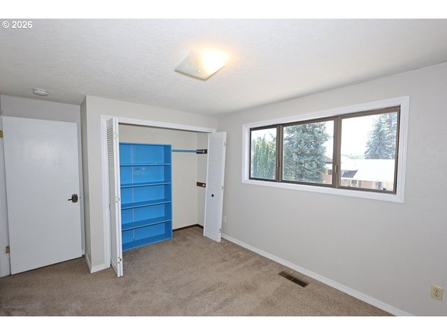 1185 Ne 27TH St, Gresham, OR 97030