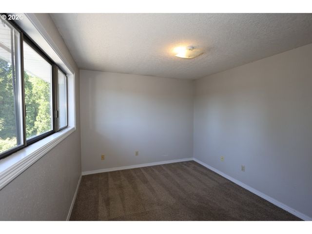 1185 Ne 27TH St, Gresham, OR 97030