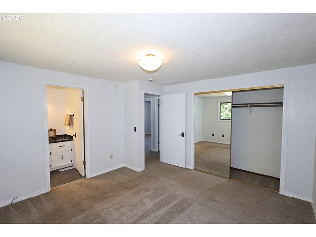 1185 Ne 27TH St, Gresham, OR 97030