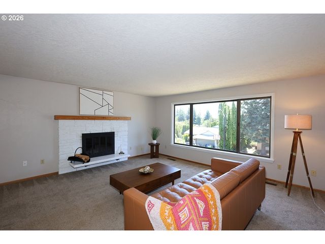 1185 Ne 27TH St, Gresham, OR 97030