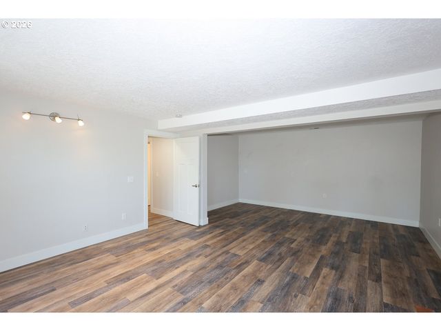 1185 Ne 27TH St, Gresham, OR 97030