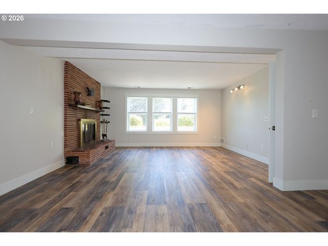 1185 Ne 27TH St, Gresham, OR 97030