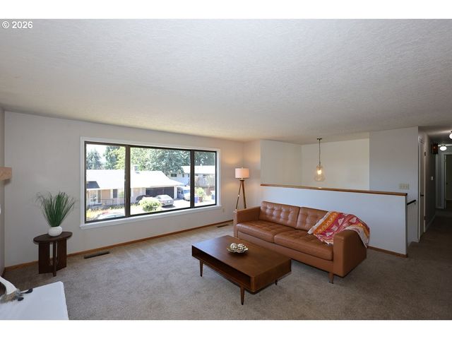 1185 Ne 27TH St, Gresham, OR 97030