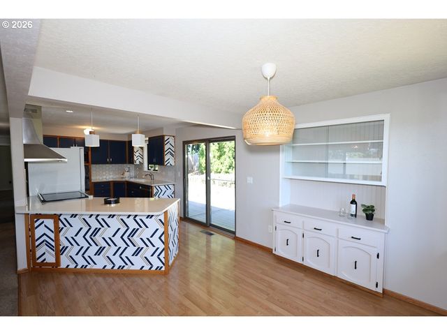 1185 Ne 27TH St, Gresham, OR 97030
