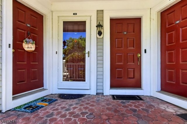 118 Terrace Dr, Chatham Twp., NJ 07928